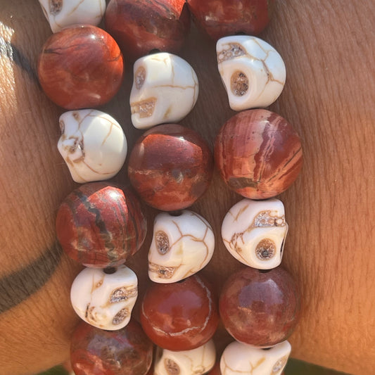 SKULL Howlite et Jaspe Rouge (Memento Mori)